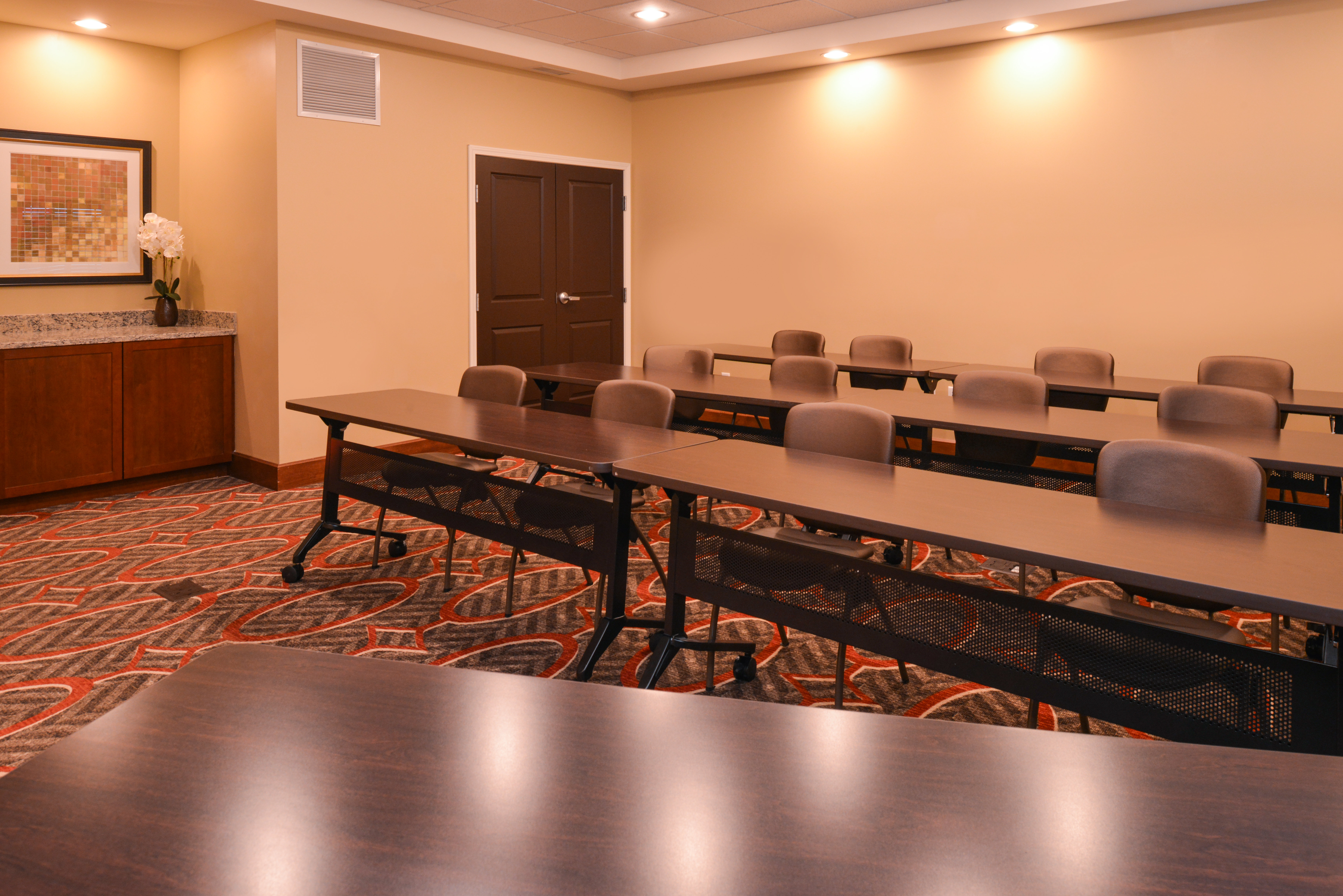 Staybridge Suites Merrillville 45/51