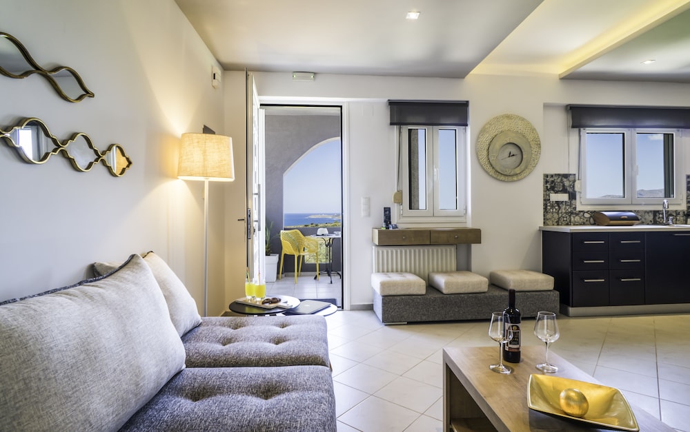 Talos Luxury Suites 30/50
