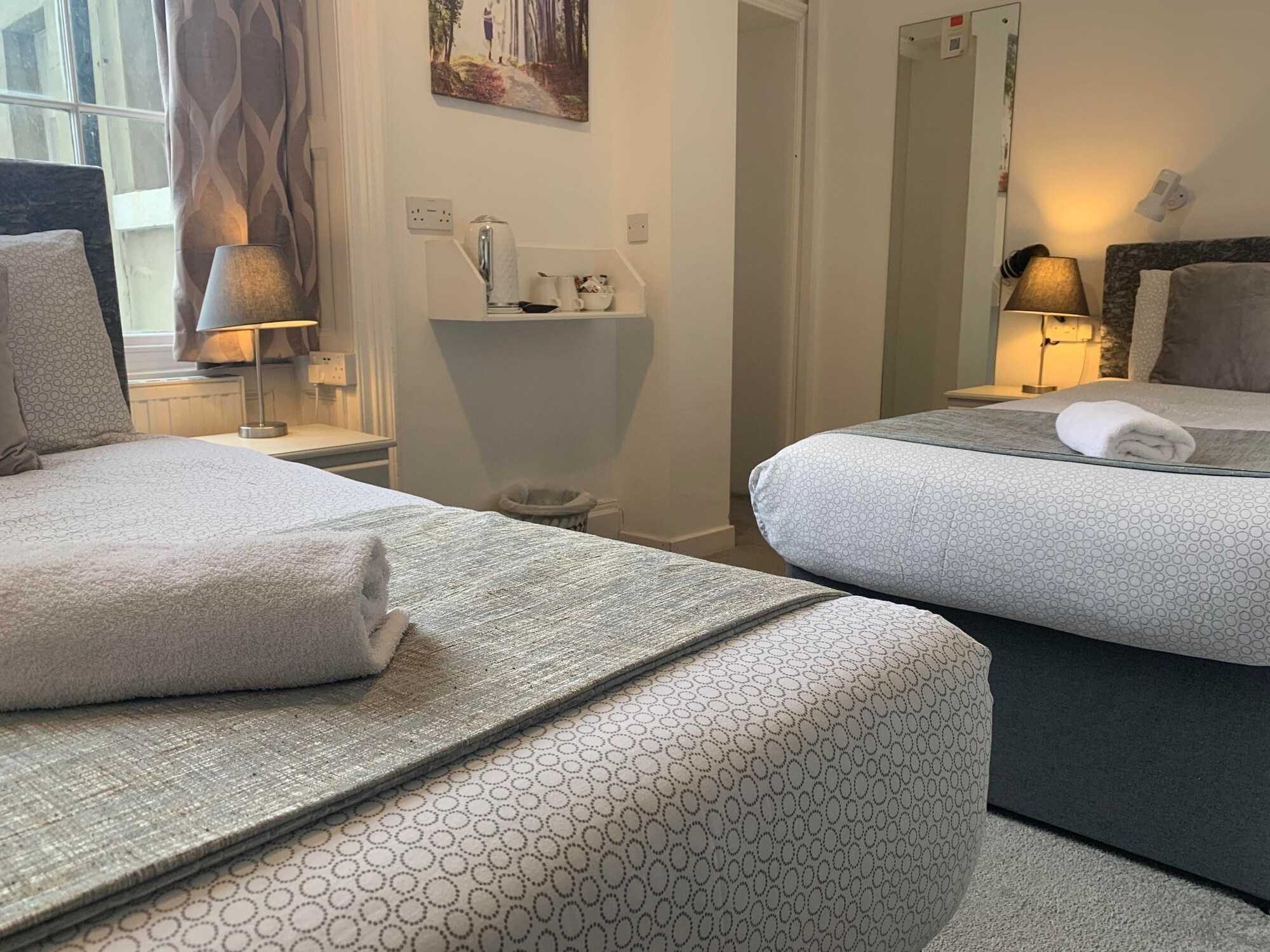 Bronze, Twin Beds, Small، The Jubilee Hotel 2/4