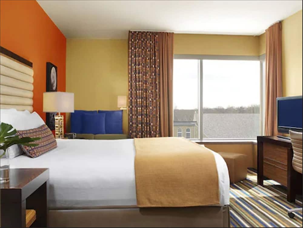 SUPERIOR, KING BED