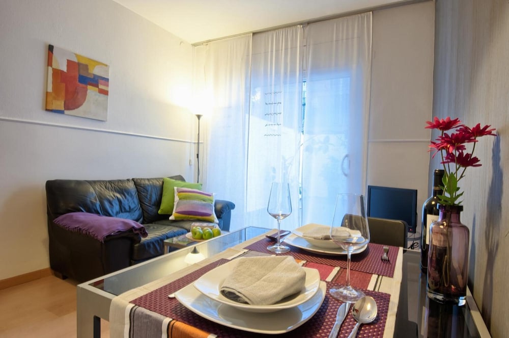 APARTMENTS SATA SAGRADA FAMILIA AREA 36/51