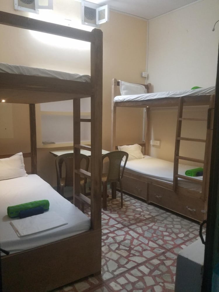 Baba Guest House 14/58
