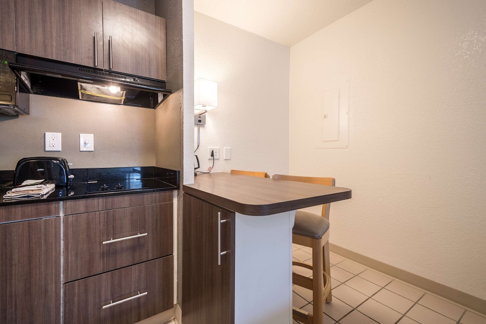 Studio 6 Extended Stay - Duluth, GA - Atlanta - Gwinnett Place 33/48