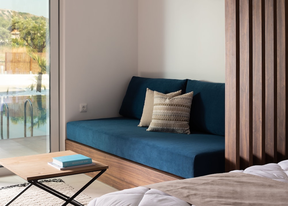 Nama Retreat Suites 42/56