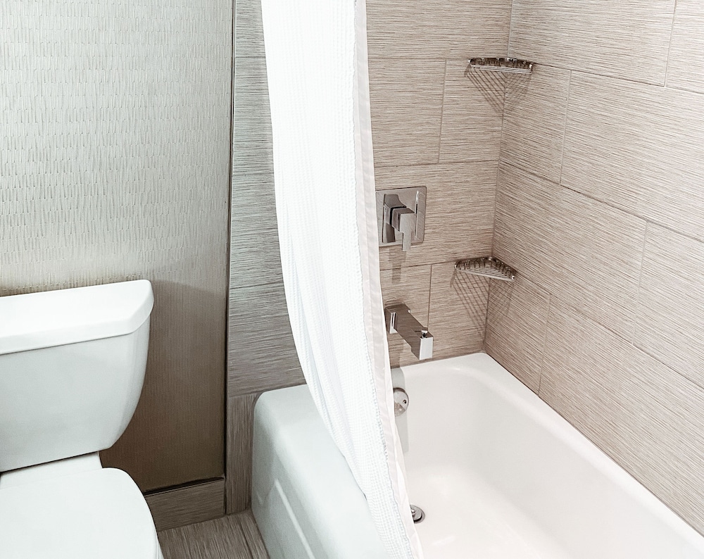 Crowne Plaza Chicago Sw Burr Ridge 16/59