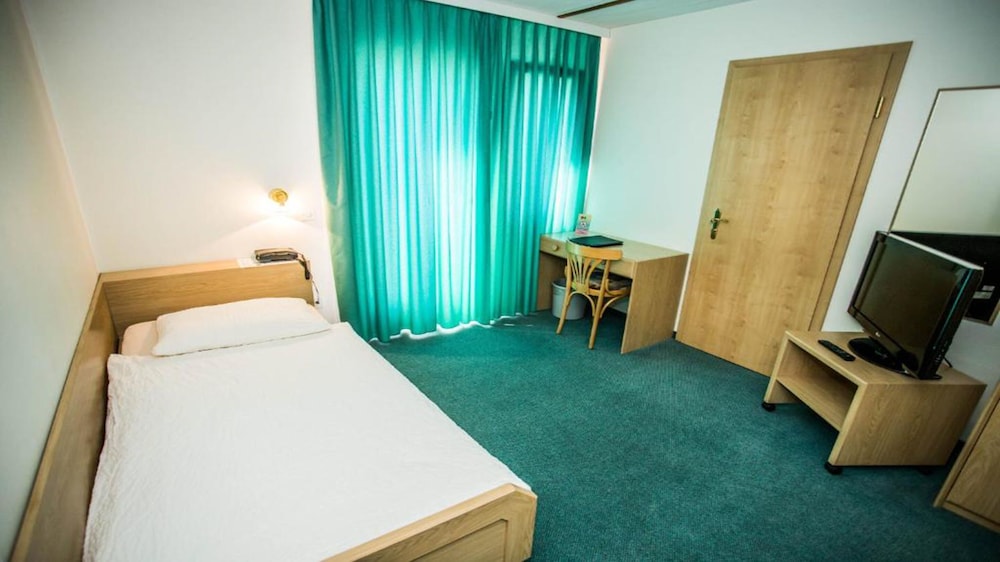 Hotel Olympica 5/36
