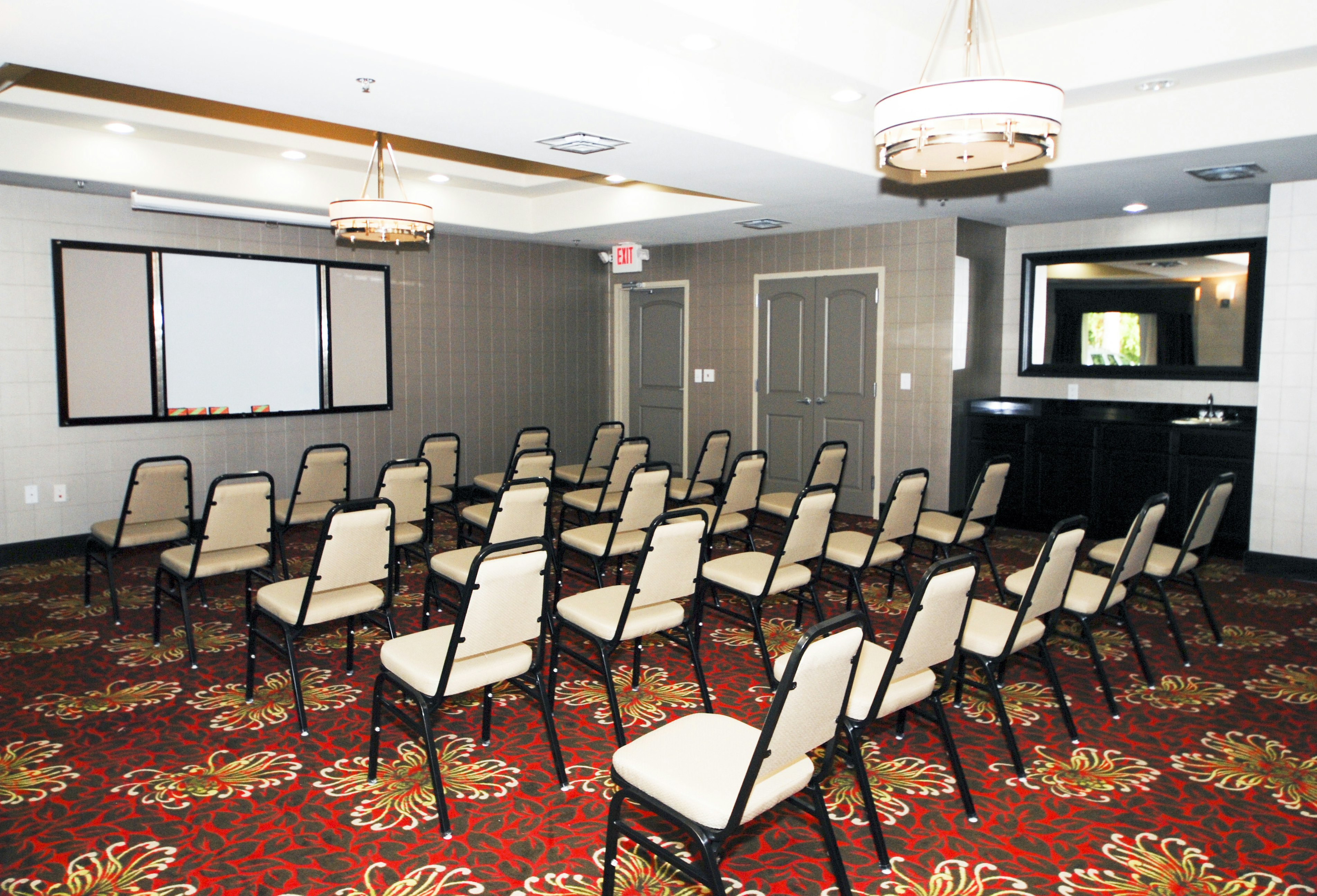Hampton Inn Maumelle AR 21/24