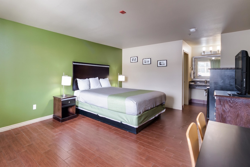 Motel 6 Floresville Tx 11/42