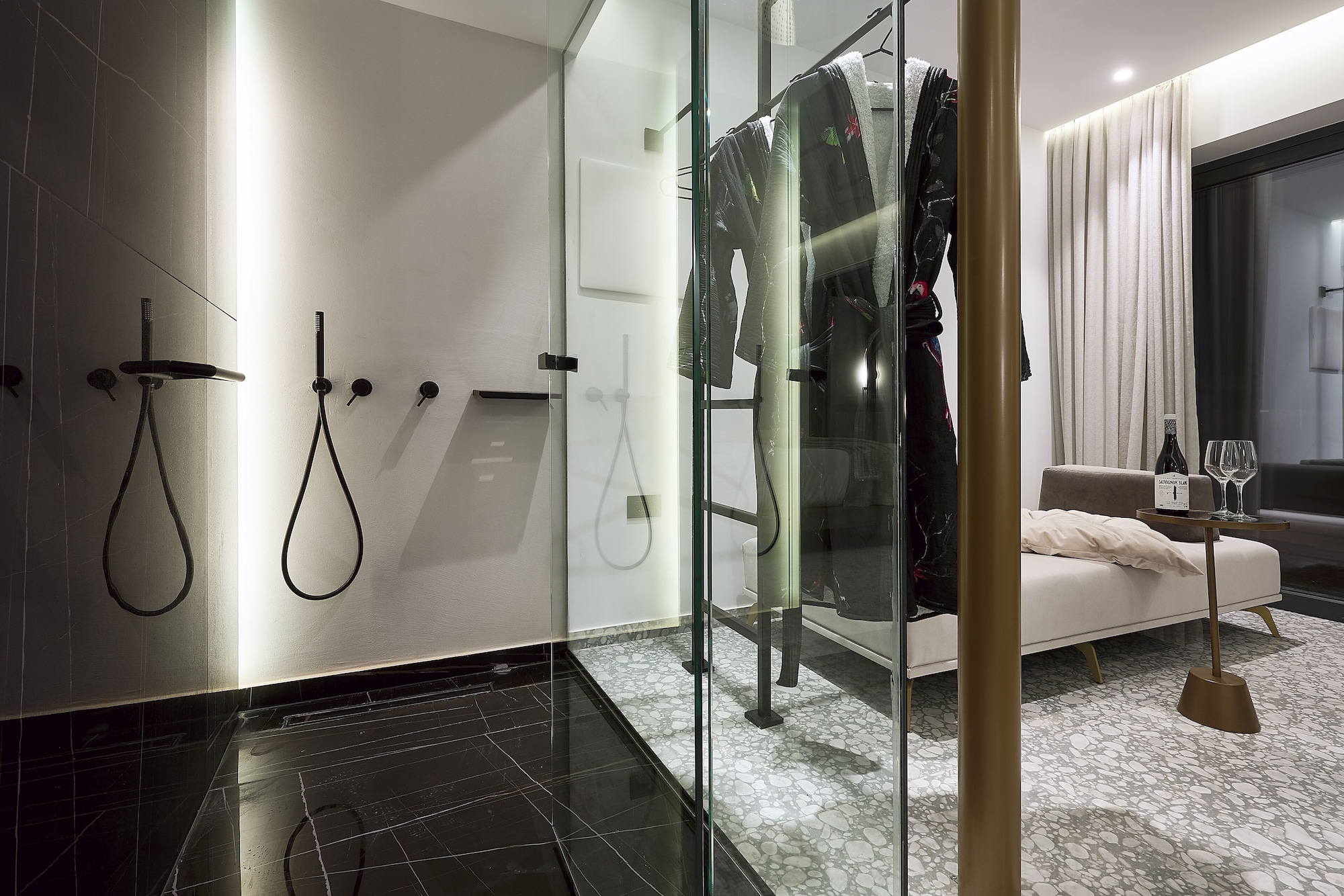 Superior, Suite, Queen Bed, Sea View, Outdoor Jetted Tub, Sofa, Dyo Suites 8/10
