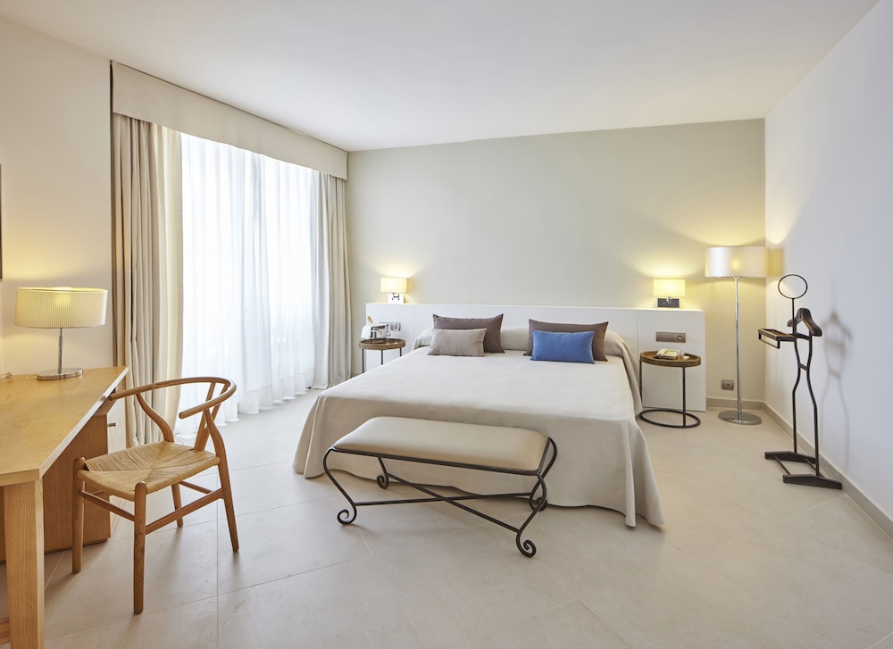 Hotel Tres Torres 18/65