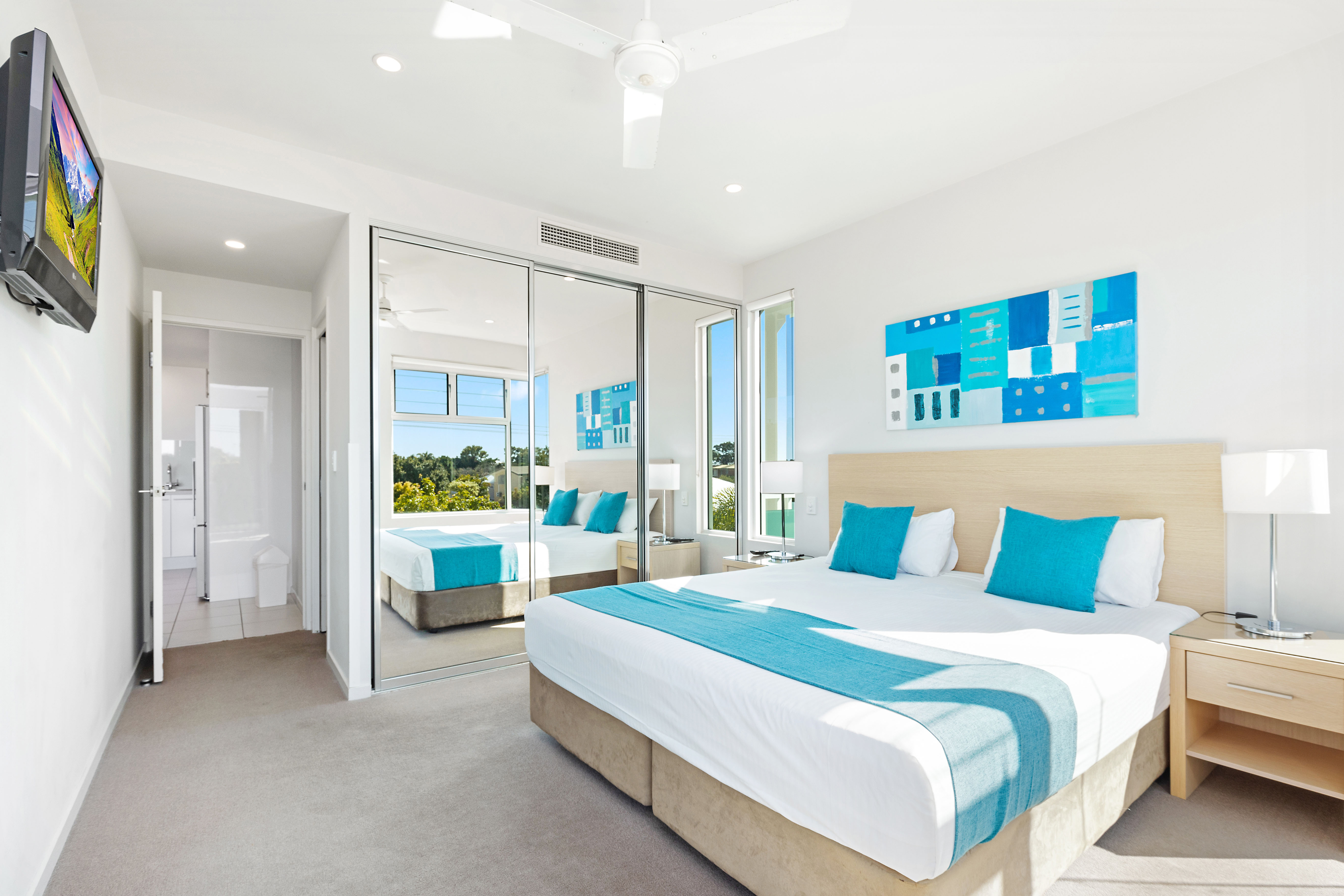 3 Bedrooms, Apartment