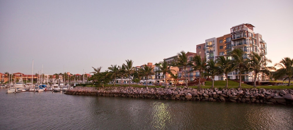 El Cid Marina Beach Hotel 72/76