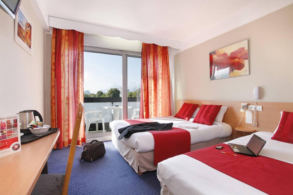 Hotel Villancourt 8/30