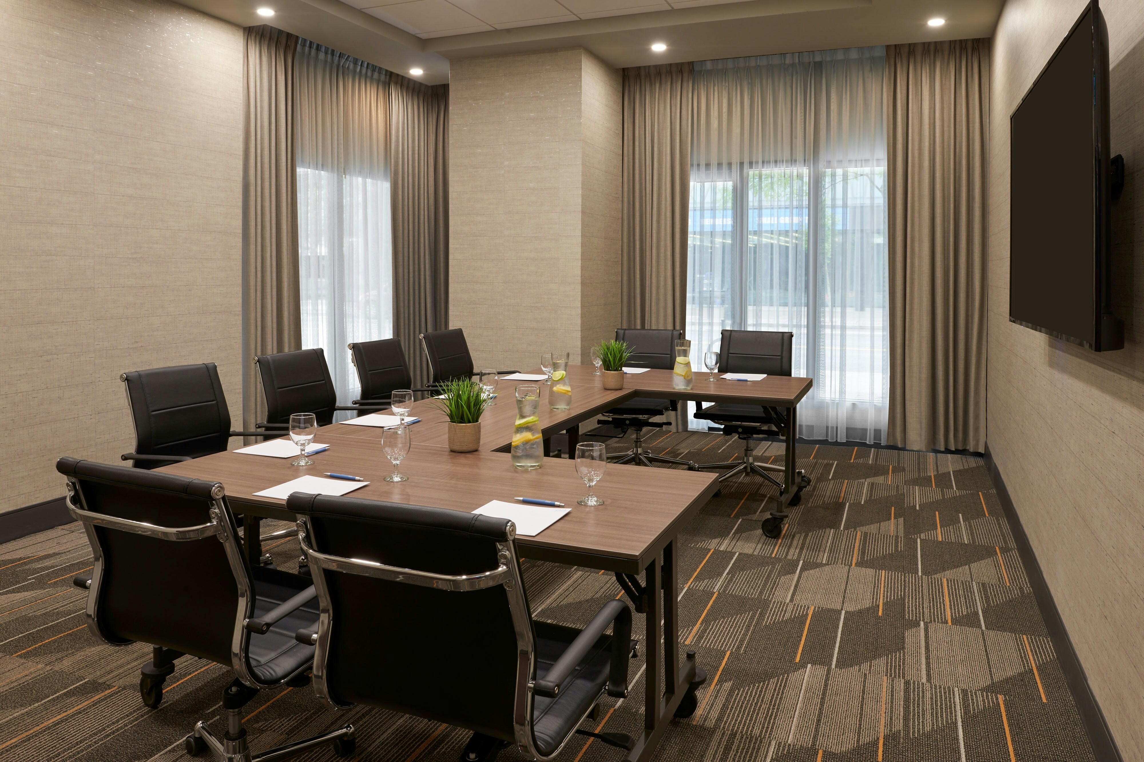 Four Points by Sheraton Windsor Downtown 15/17