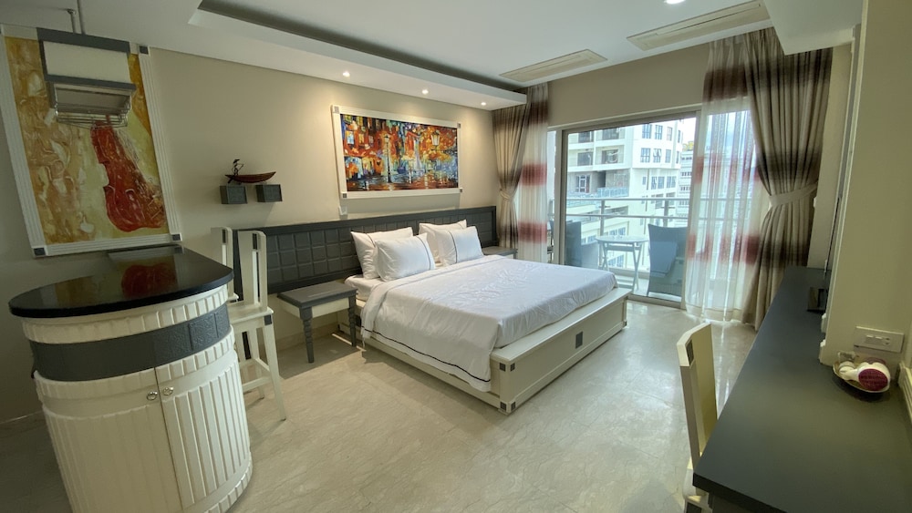 Balcony Seaview Nha Trang Centre 28/61