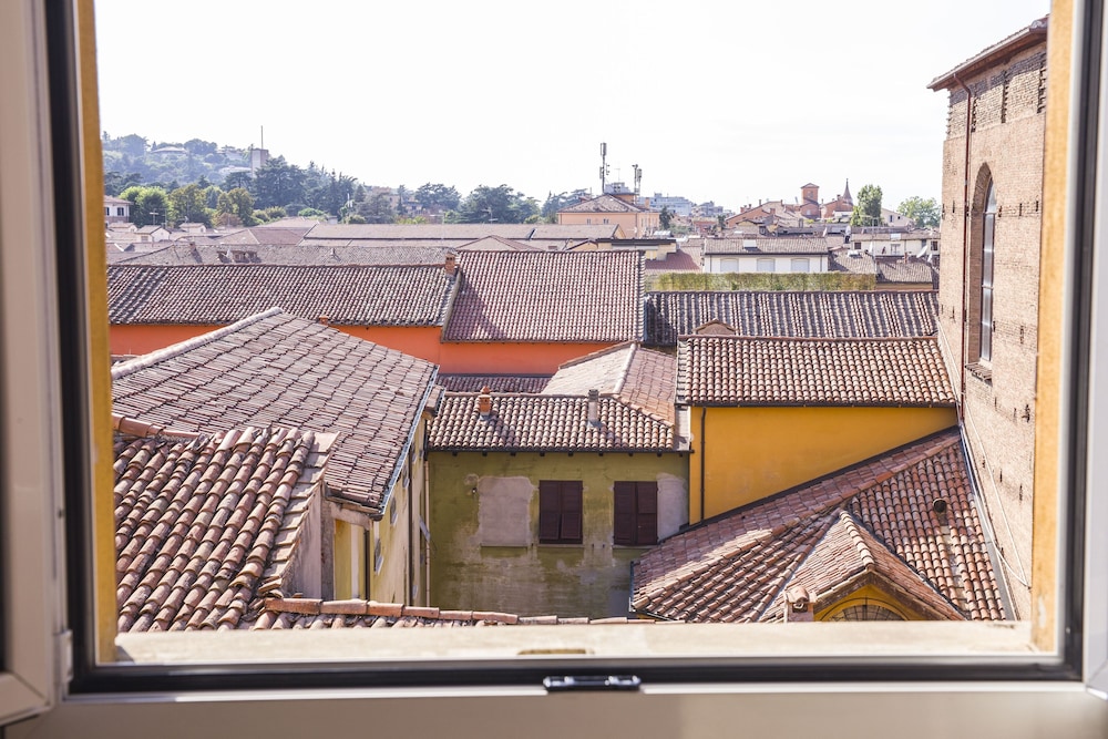 Attico di Via d Azeglio 2/50