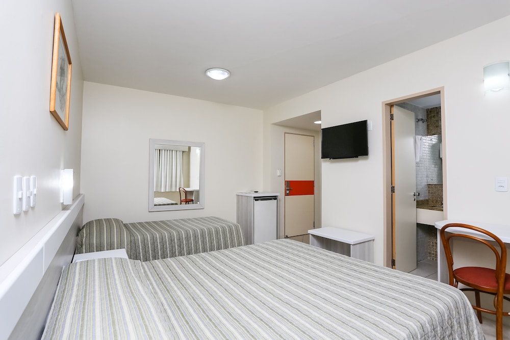 Hotel Suarez Executive 20/69