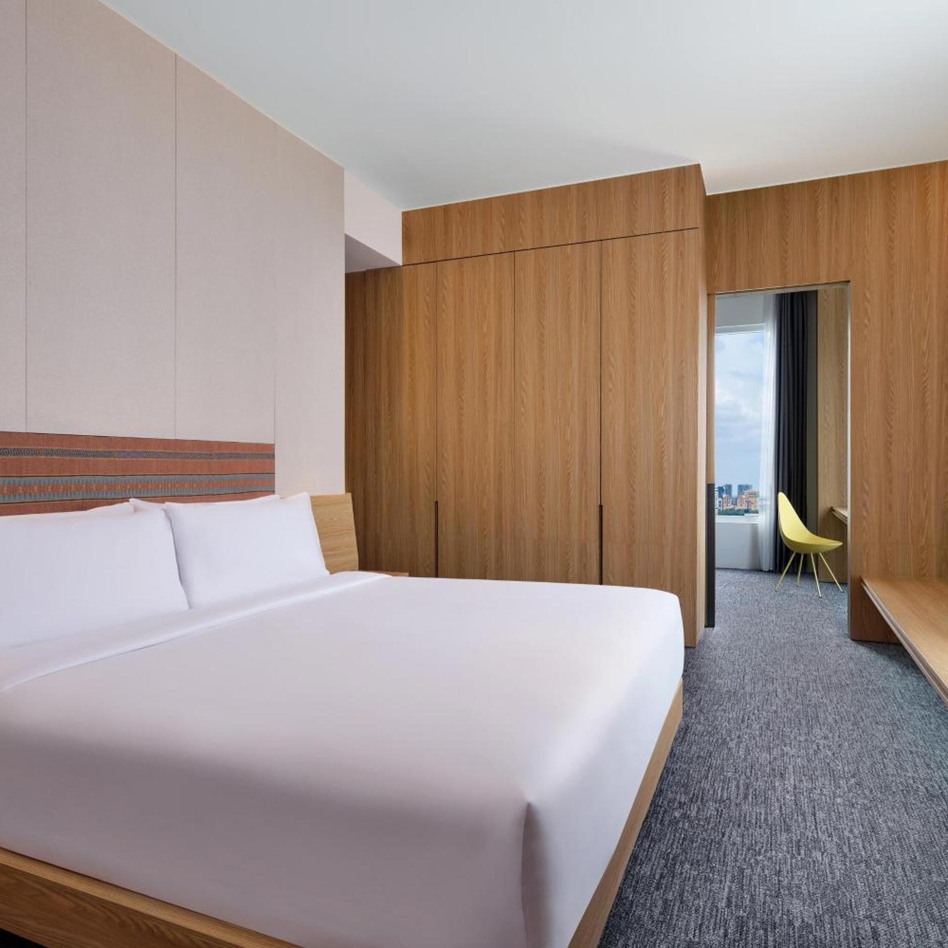 Sky, Loft, Suite, King Bed