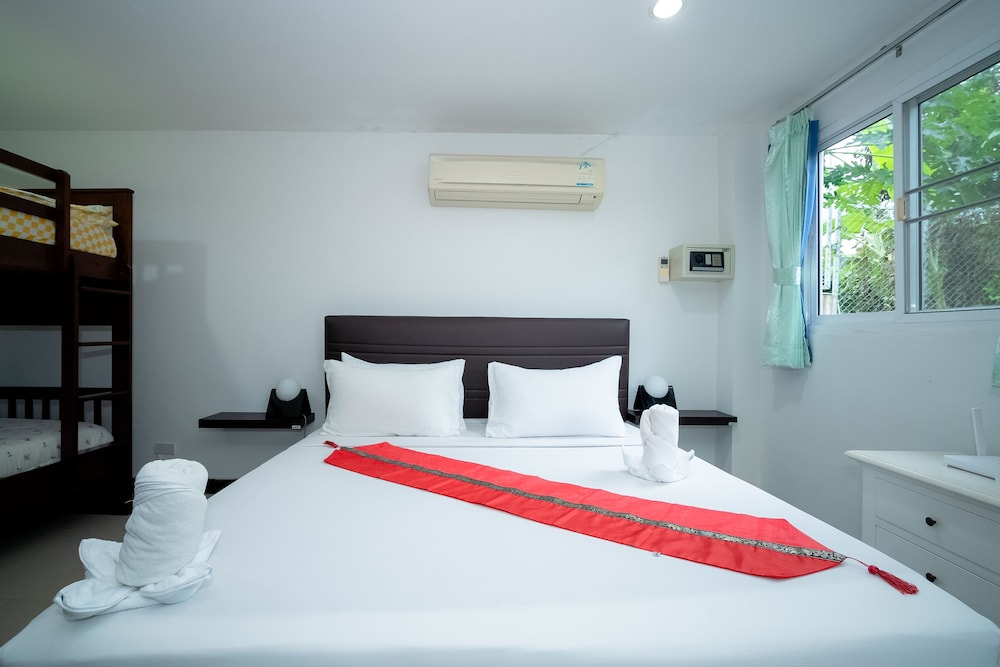 Baan Waru Seaview 11/50