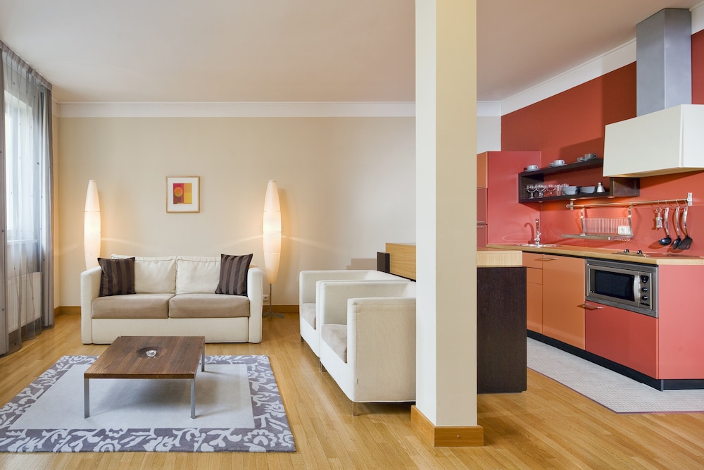 Mamaison Residence Belgicka 11/52