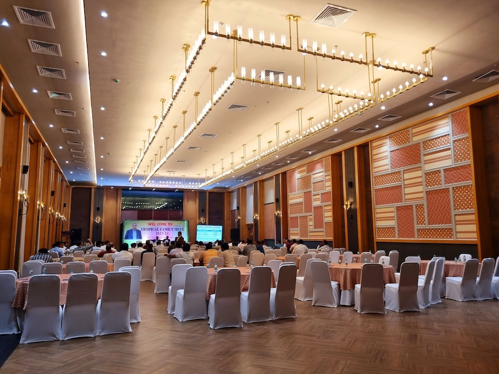 Pramod Lands End Resort, a member of Radisson Individuals 52/65