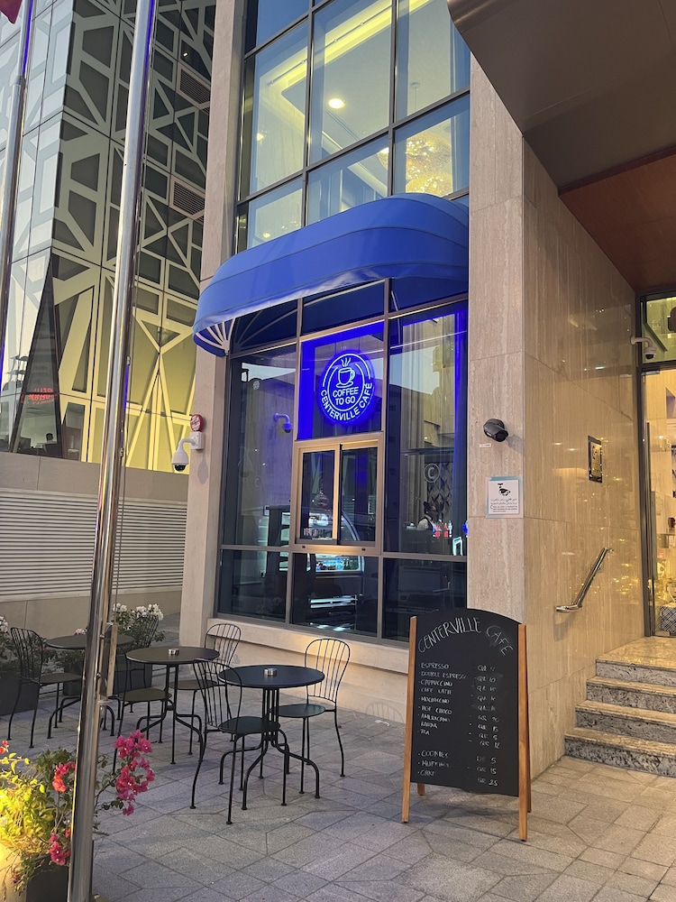 C - Hotel and Suites Doha 41/50