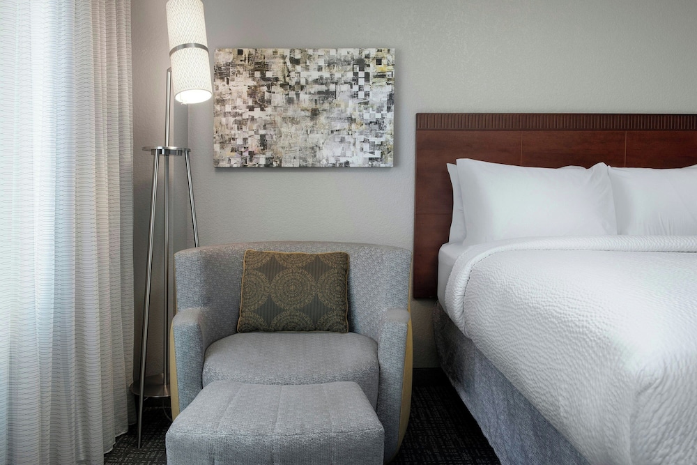 Courtyard By Marriott Chico 30/66