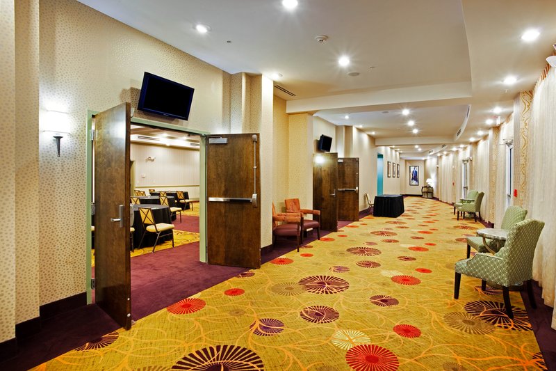 Holiday Inn Rock Hill 67/72