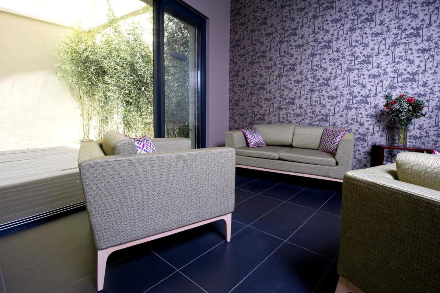 Serotel Suites Opera 24/38