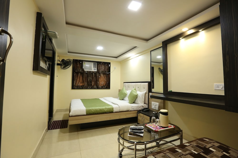 Hotel Happyland 21/29