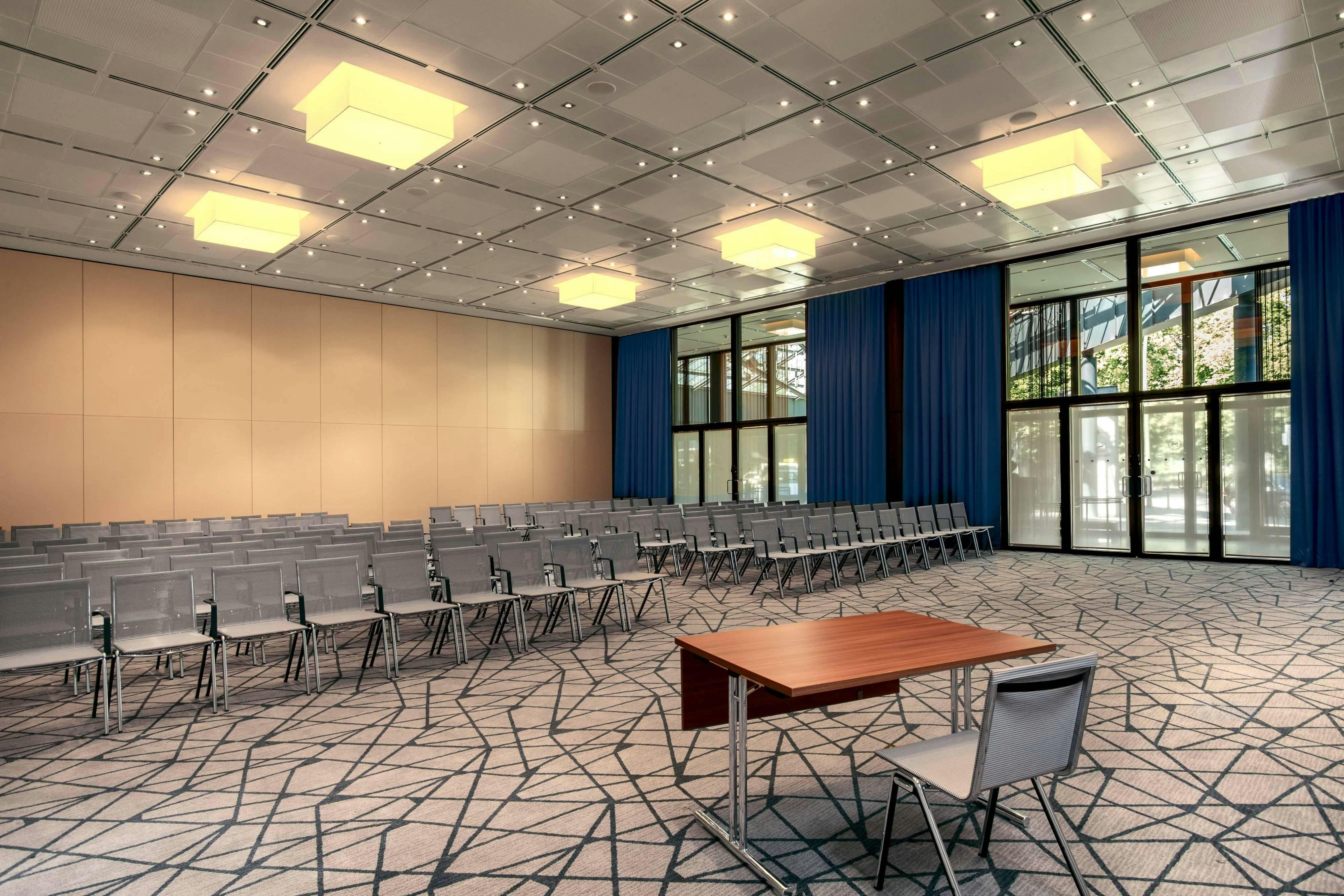 SHERATON BERLIN GRAND HOTEL ESPLANADE 36/39