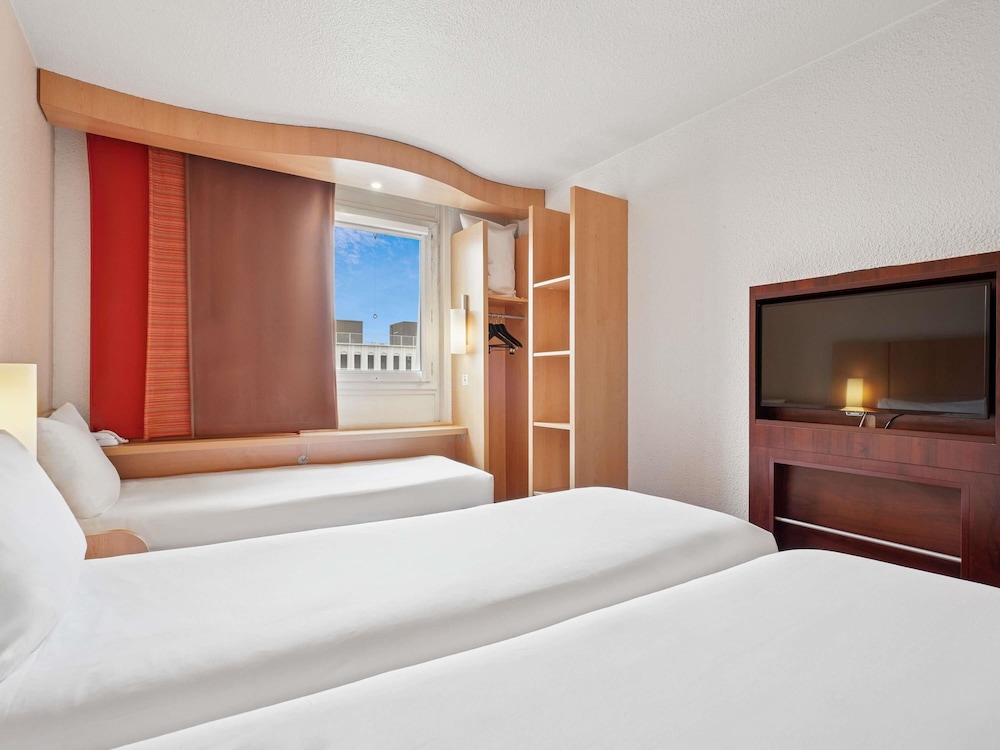 Ibis Paris Porte dOrleans 27/75