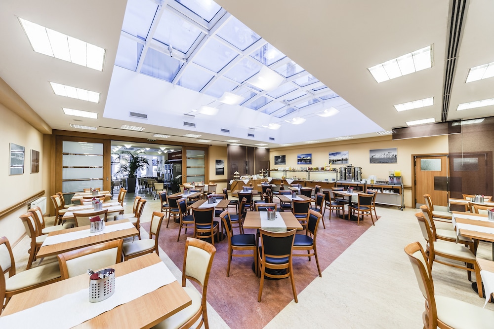Archibald City Hotel 35/43