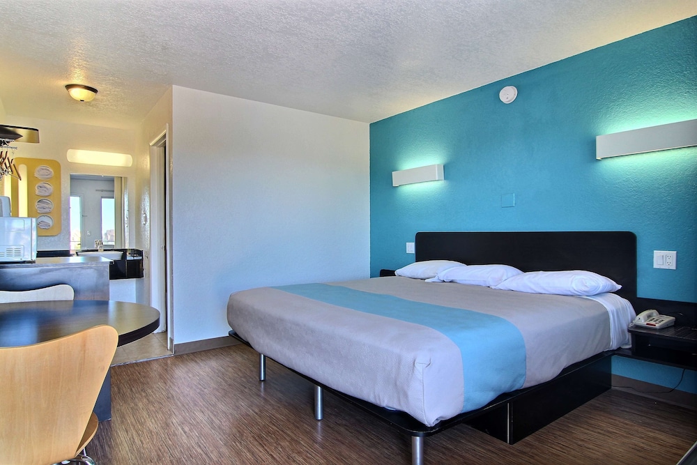 Motel6 Carlsbad, NM 23/47