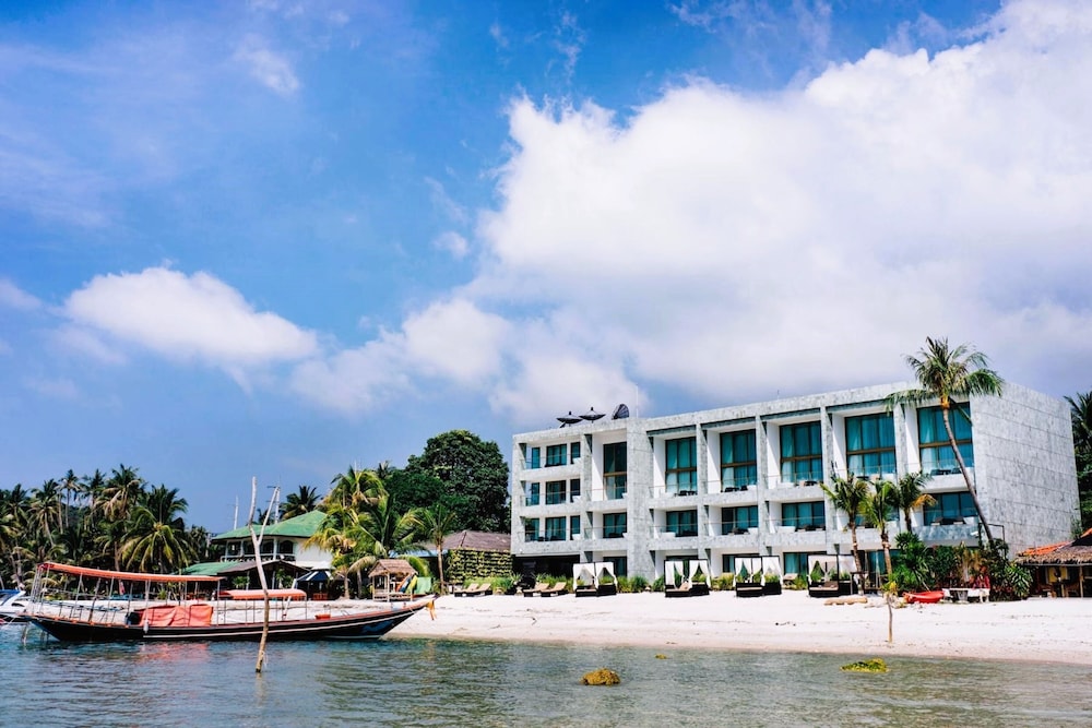 The Beach Samui 61/71