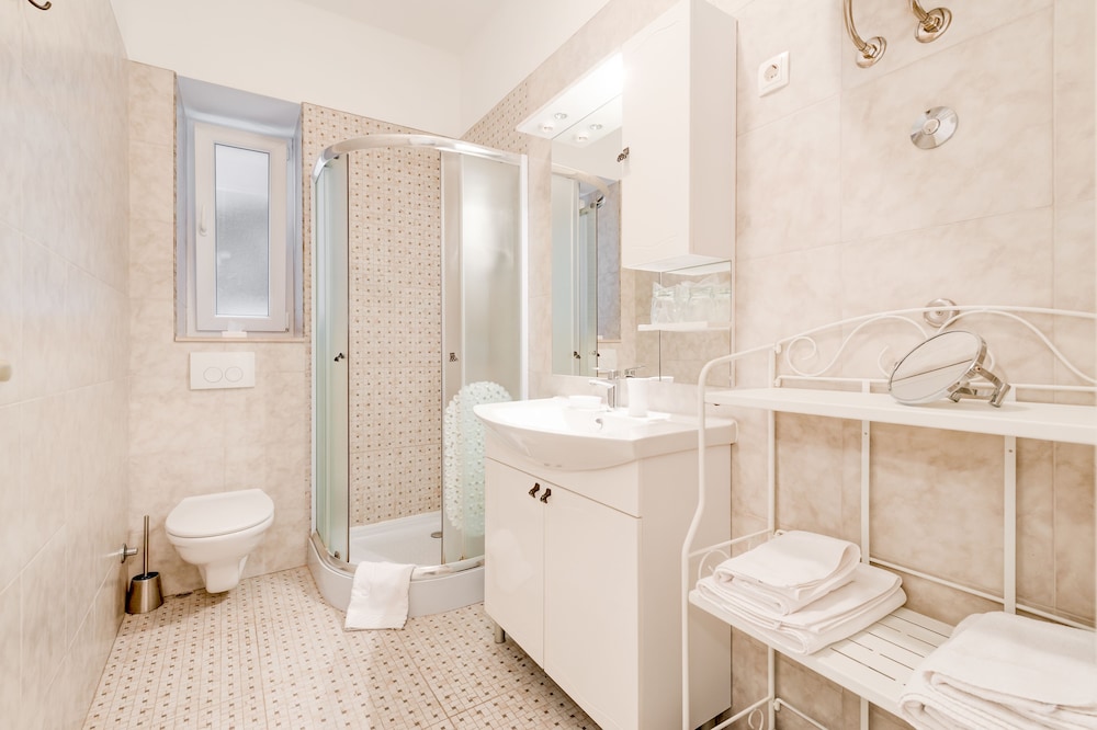 Aurum Templi Suites 53/58
