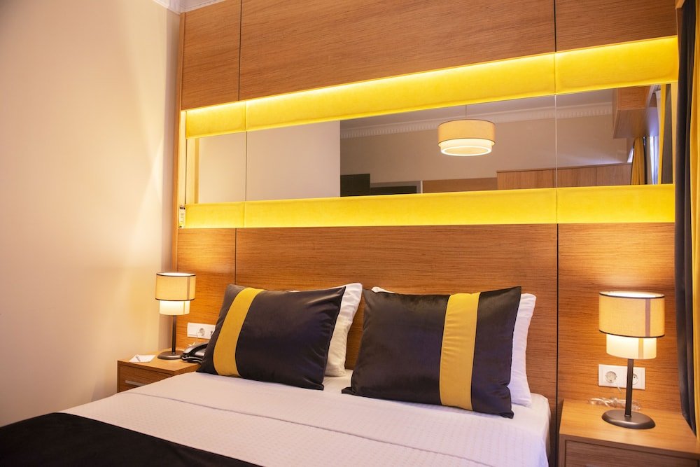 Karamans Sirkeci Suites Hotel 15/26