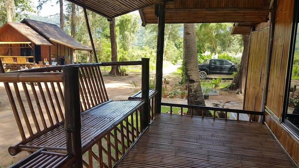 Eco Lanta Hideaway Beach Resort 19/44