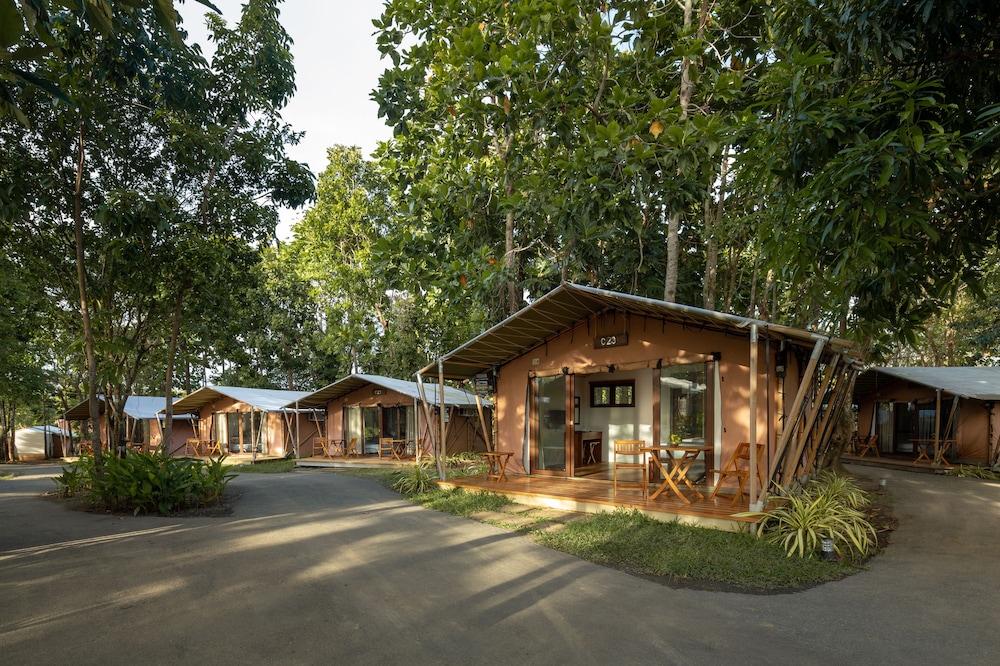 Solina Beach & Nature Resort 4/50