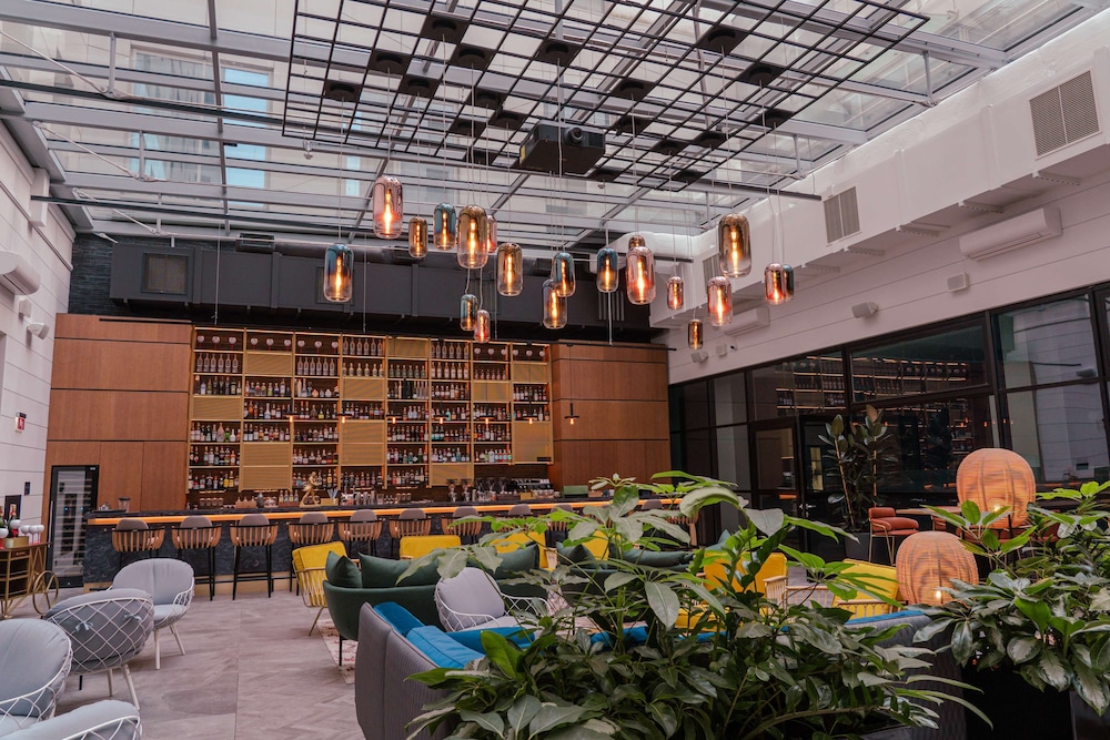 restaurant cafeteria