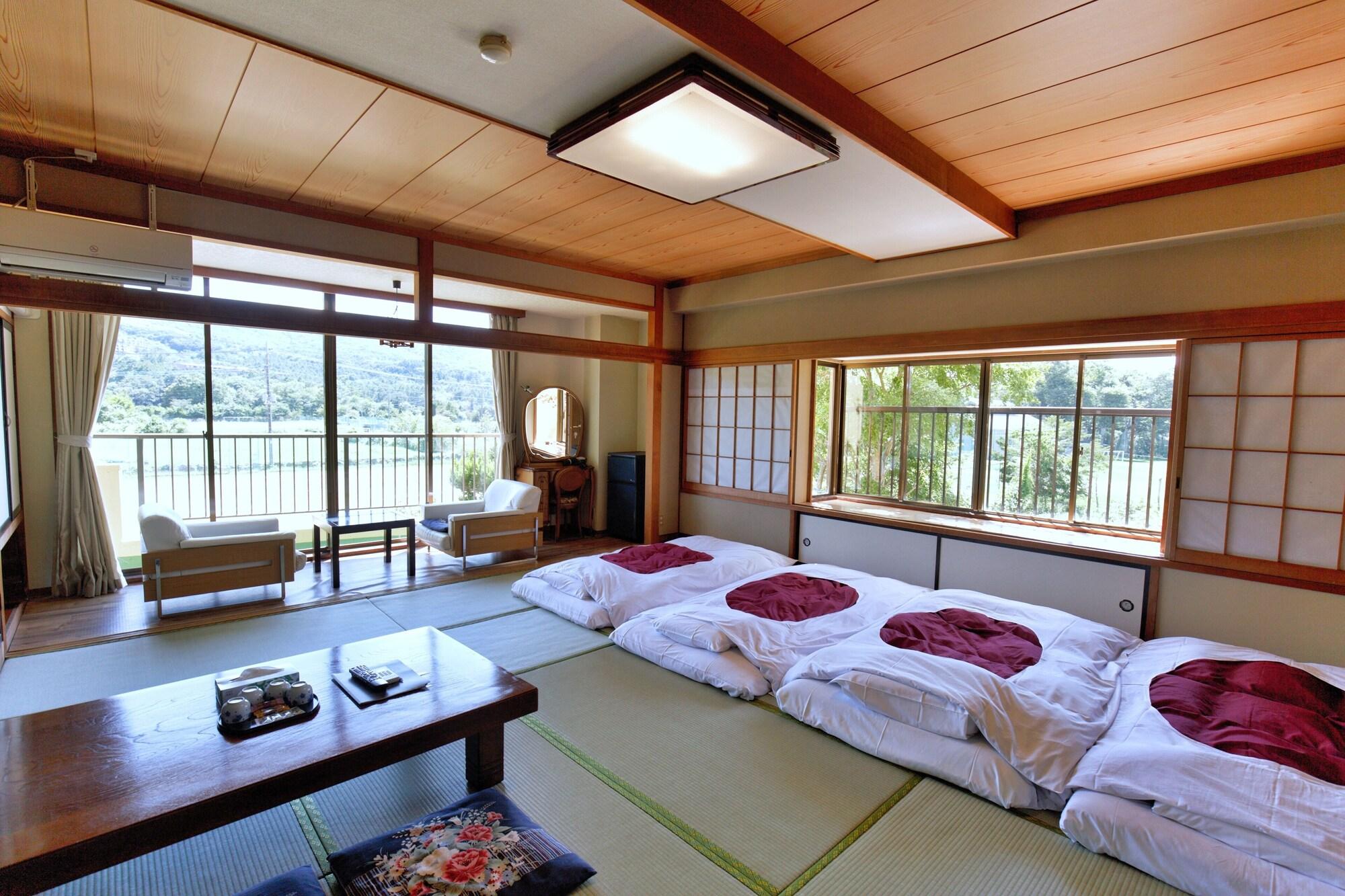 Hotel Mifuji 11/73