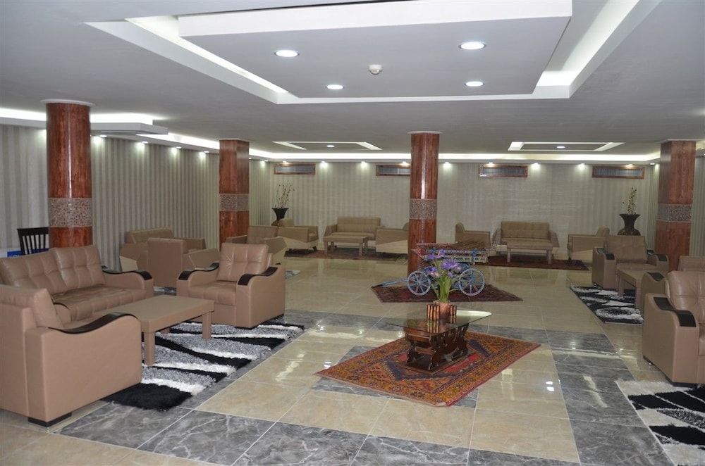 Lims Bona Dea Beach Hotel 51/67