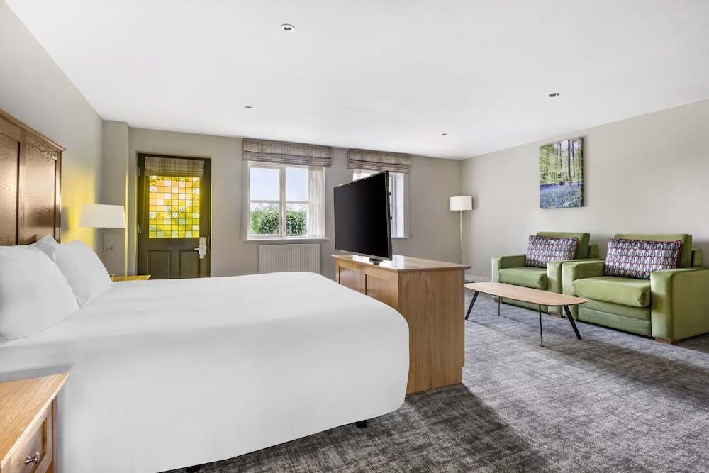 Thurnham Hall Resort 11/48