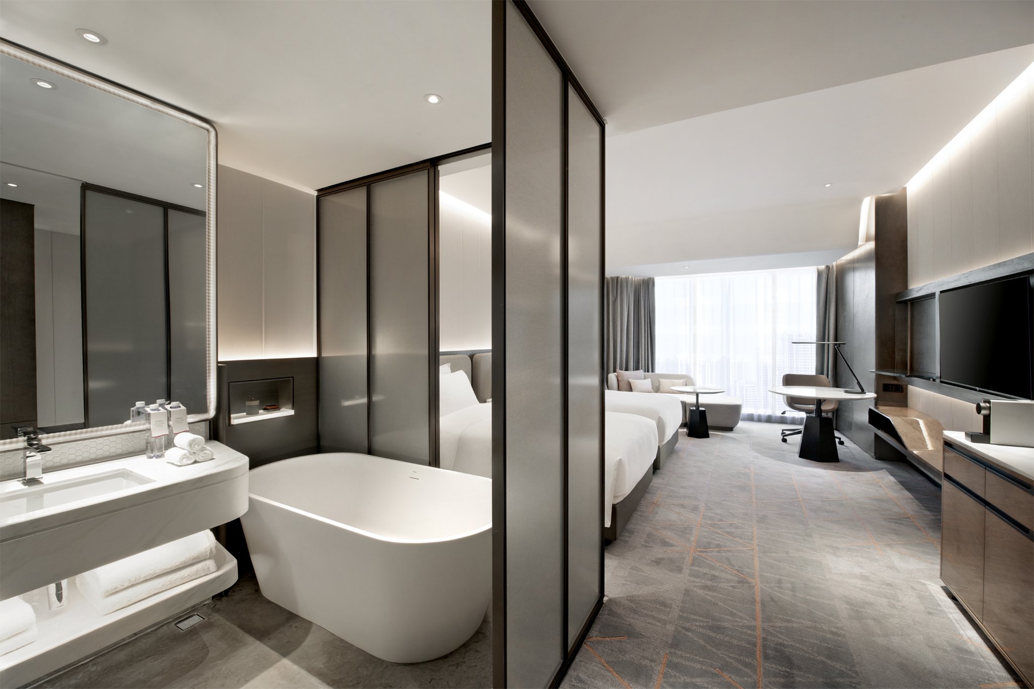 CROWNE PLAZA WUHAN OPTICS VALLEY 71/72