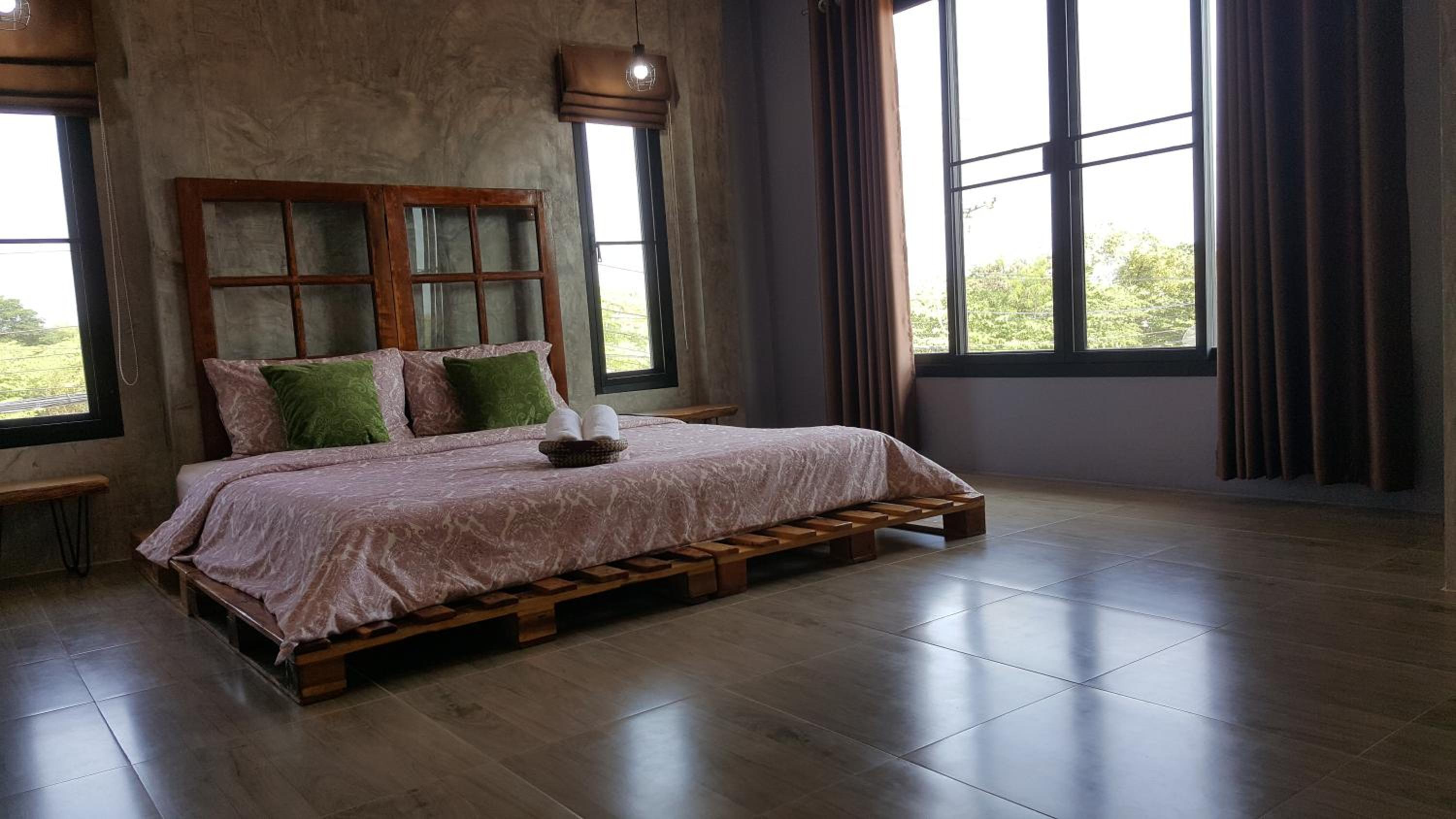 2 Bedrooms, Apartment