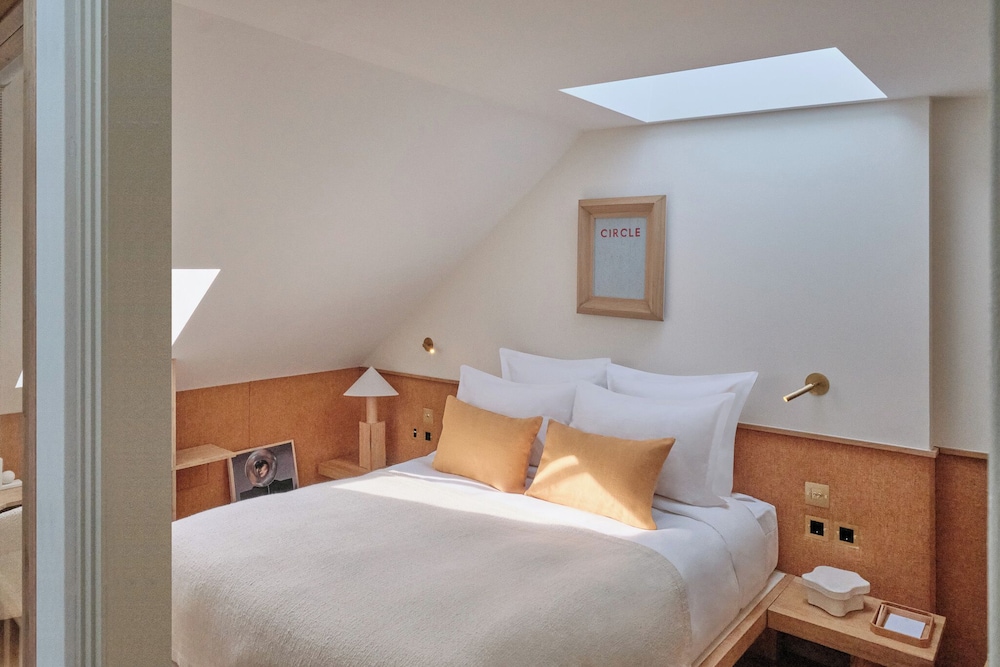Hotel Elysee Montmartre 25/97