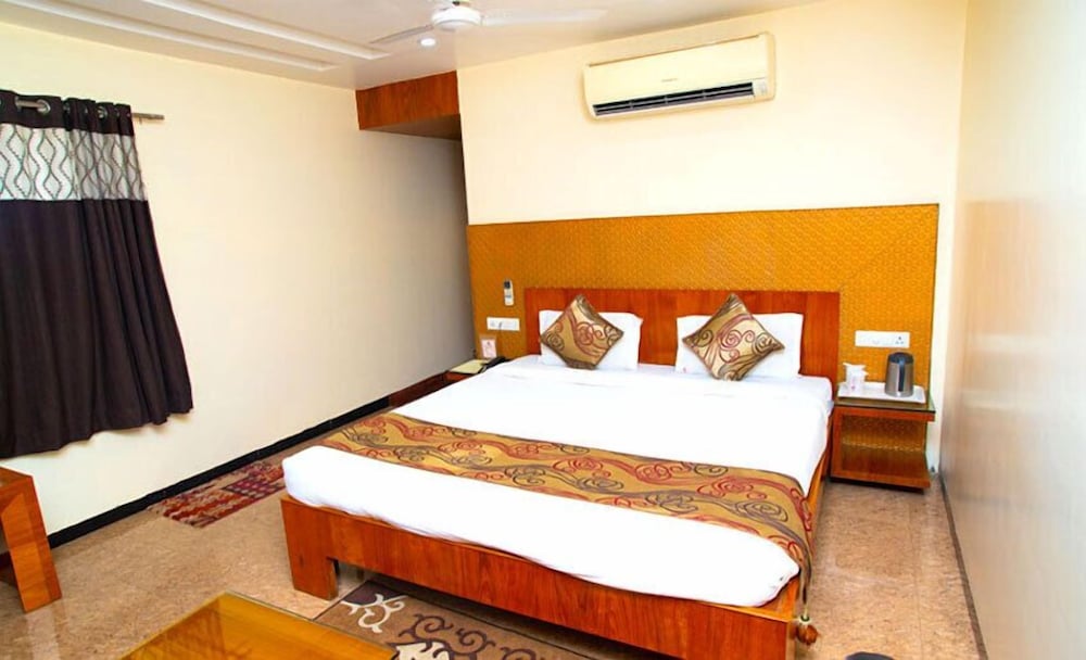 Hotel Simran Heritage Pvt. Ltd. 22/55