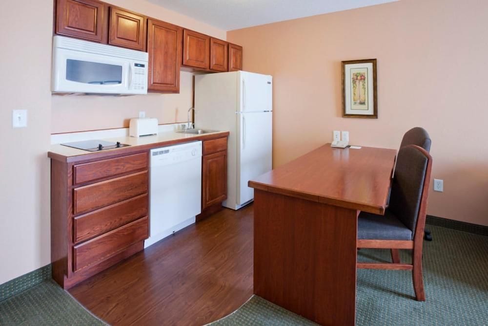 Grandstay Residential Suites Hotel - Sheboygan 5/69