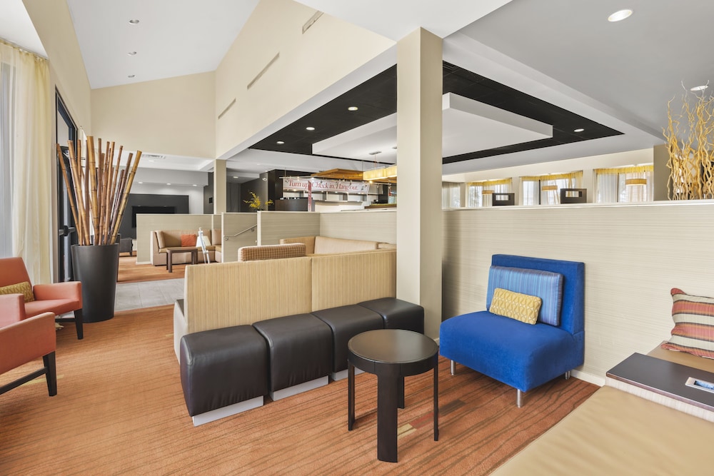 Super 8 by Wyndham Dallas Love Field Airport 41/60