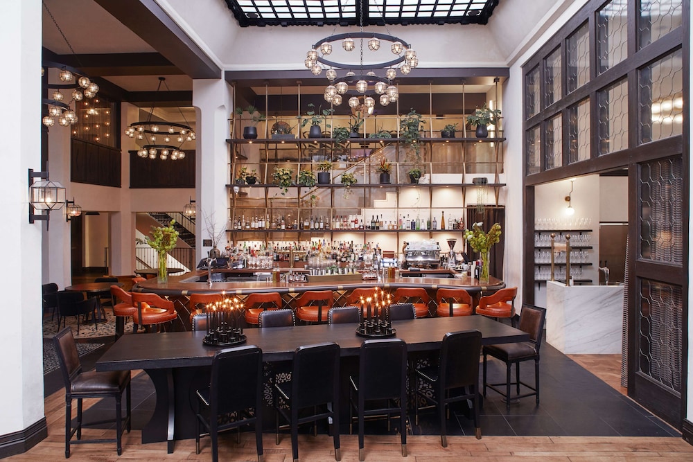Hotel Figueroa - Unbound Collection By Hyatt 37/50